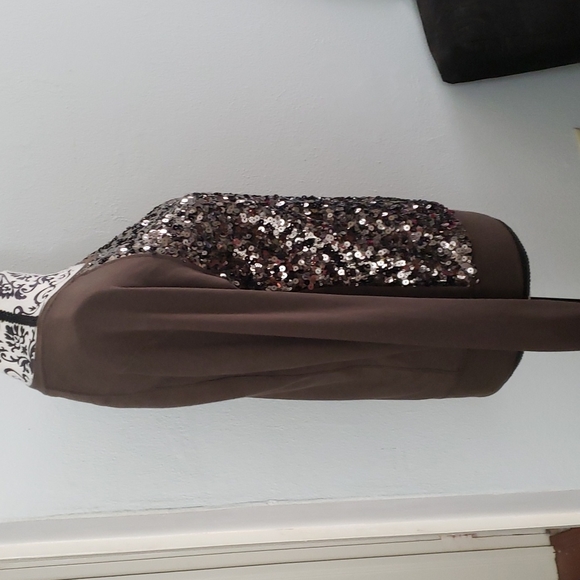 Forever 21 Festive Bronze Sequin Sweatshirt - Picture 10 of 12